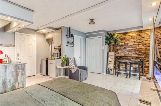 Brooklyn Spacious Space With Private Entrance, Bathroom, & Backyard - Full-Kitchen New York Exteriér fotografie