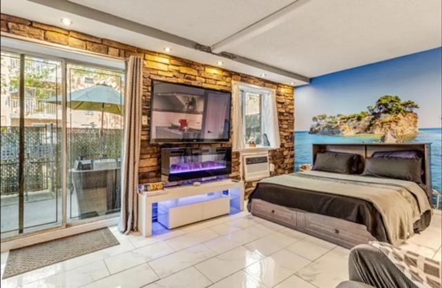 Brooklyn Spacious Space With Private Entrance, Bathroom, & Backyard - Full-Kitchen New York Exteriér fotografie