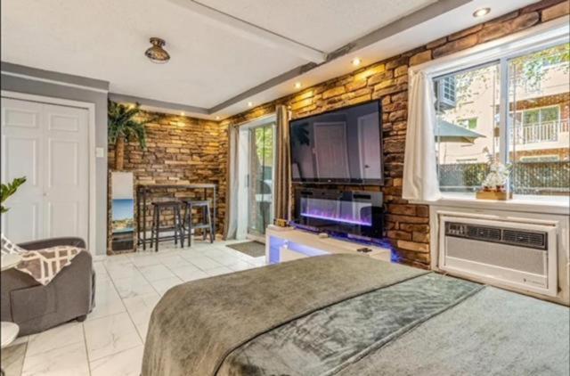 Brooklyn Spacious Space With Private Entrance, Bathroom, & Backyard - Full-Kitchen New York Exteriér fotografie
