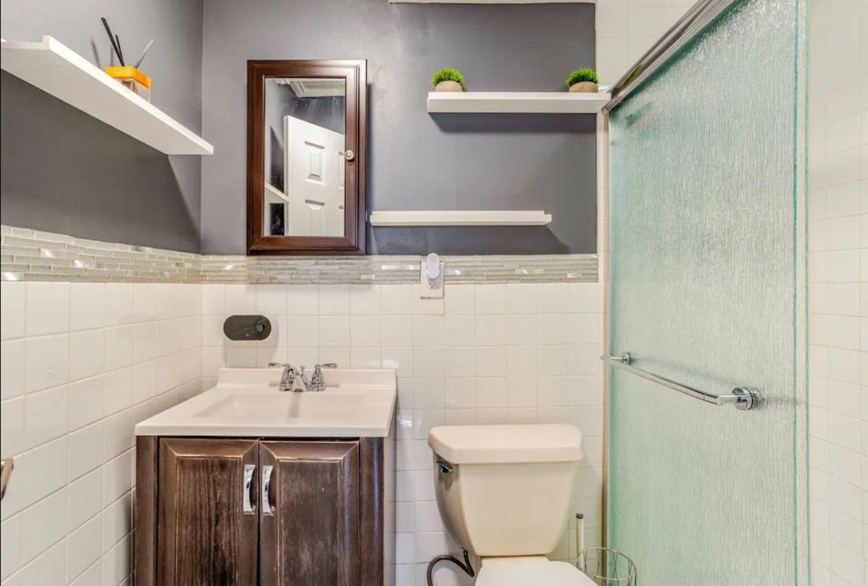Brooklyn Spacious Space With Private Entrance, Bathroom, & Backyard - Full-Kitchen New York Exteriér fotografie